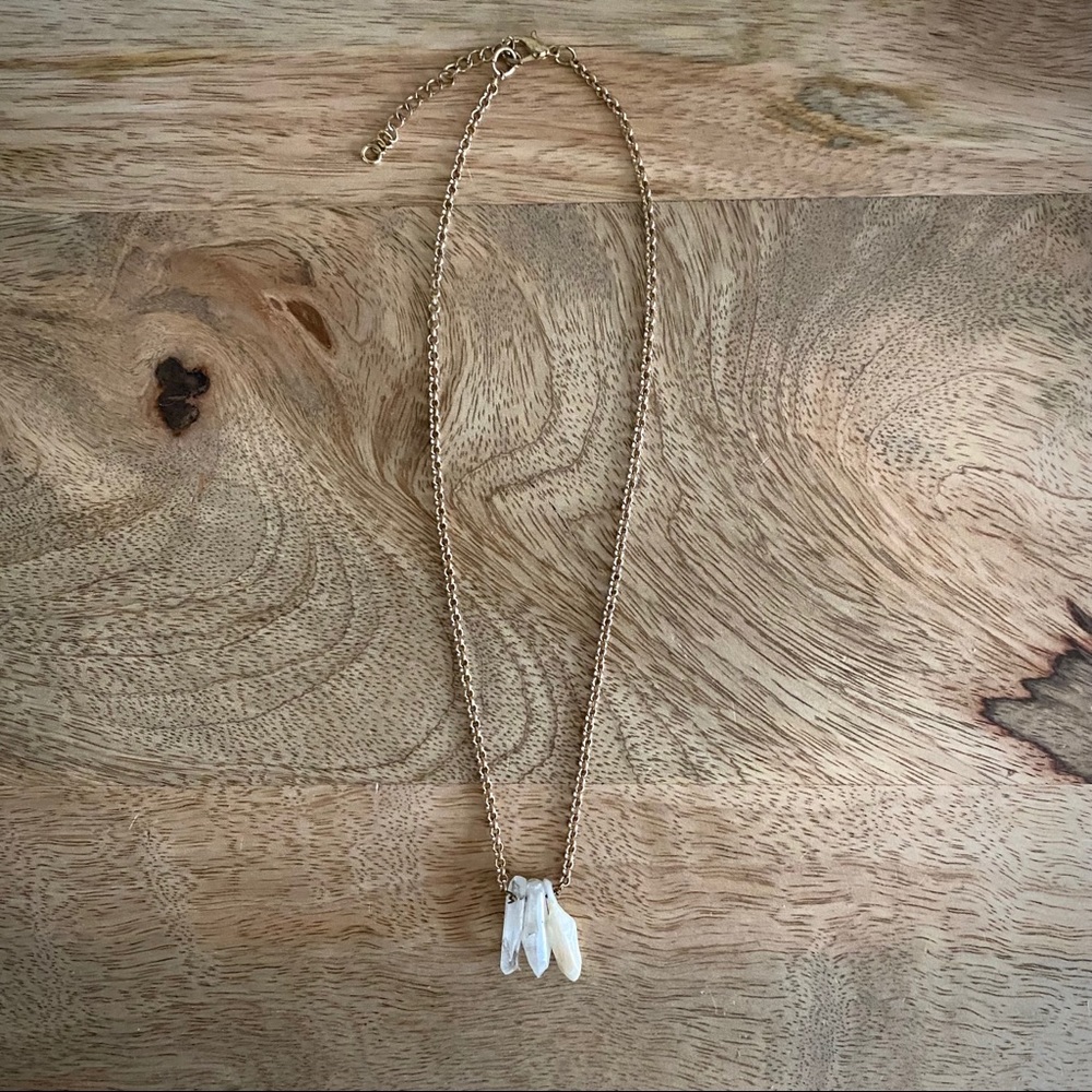Polished quartz necklace